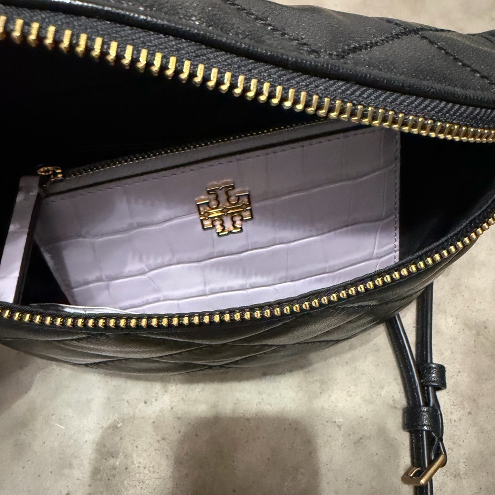 Tory Burch Black Quilted Crossbody Bag with Cream Card Holder - Picture 2 of 8